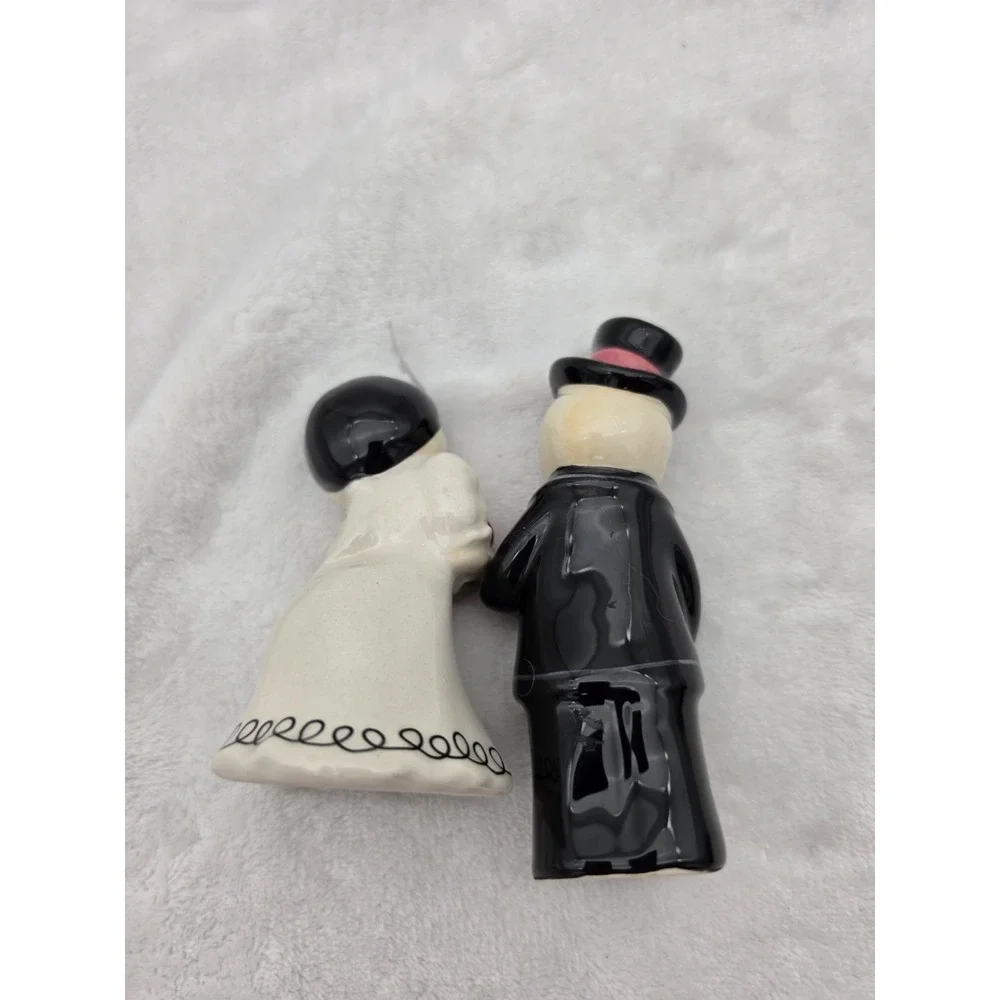 Day Of The Dead Salt And Pepper Shakers sugar skull Man woman Día de los Muertos